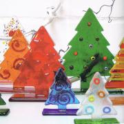 R�der Colored Christmas Tanne aus Glas rot gro�