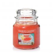 Yankee Candle Passion Fruit Martini Housewarmer 411g